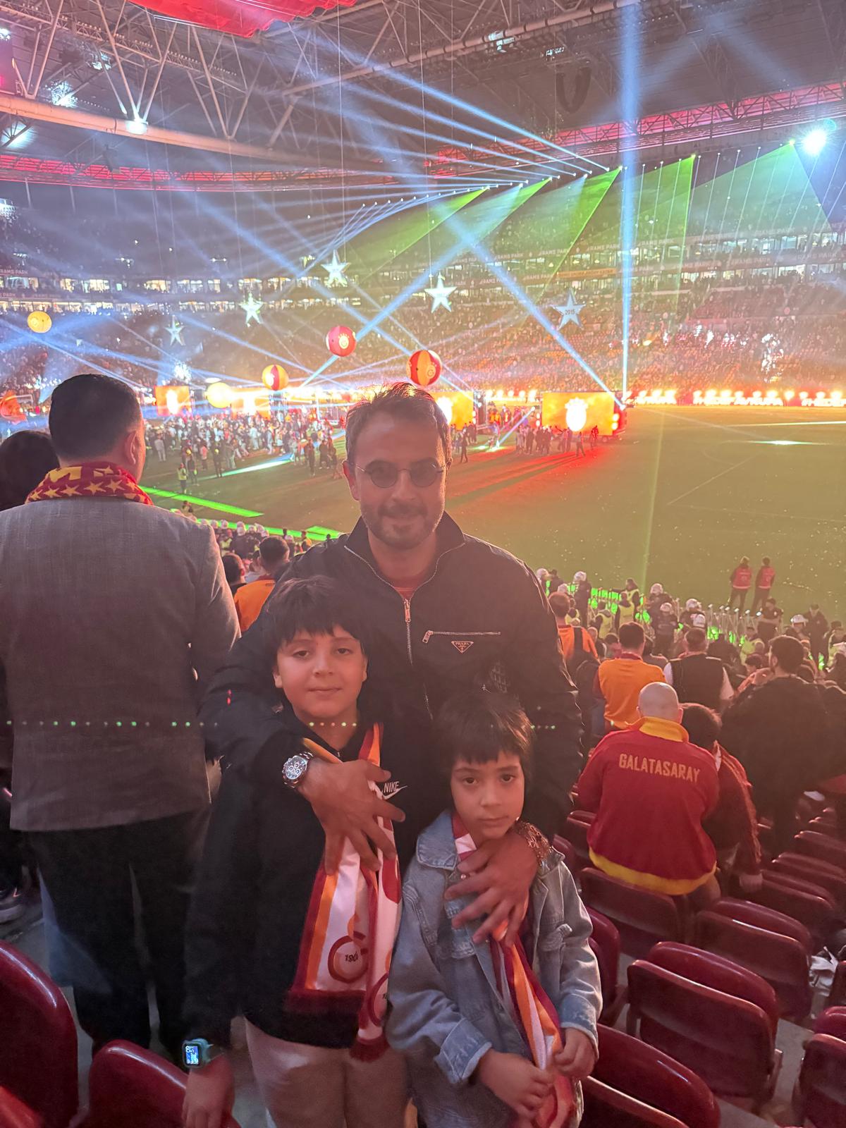Zarif Çizgiler & Karizma